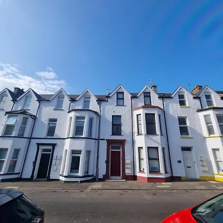 3 Princess Green - Portrush By The Sea Exterior photo